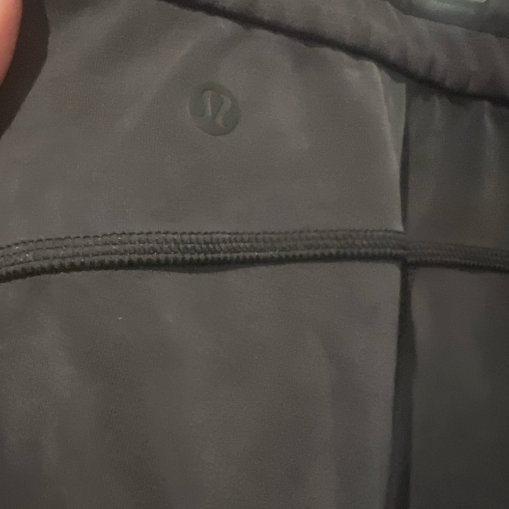 lululemon Softstreme ™ HR
Straight-Leg Crop 24 - Picture 5 of 9